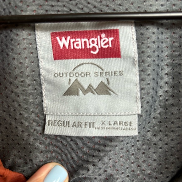 Wrangler Outdoor Series Men's Performance Roll Tab Sleeve Orange Shirt XL Hiking - Picture 3 of 10